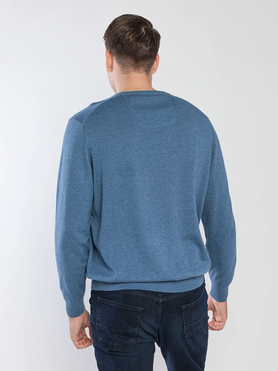 Пуловер хлопковый синего цвета